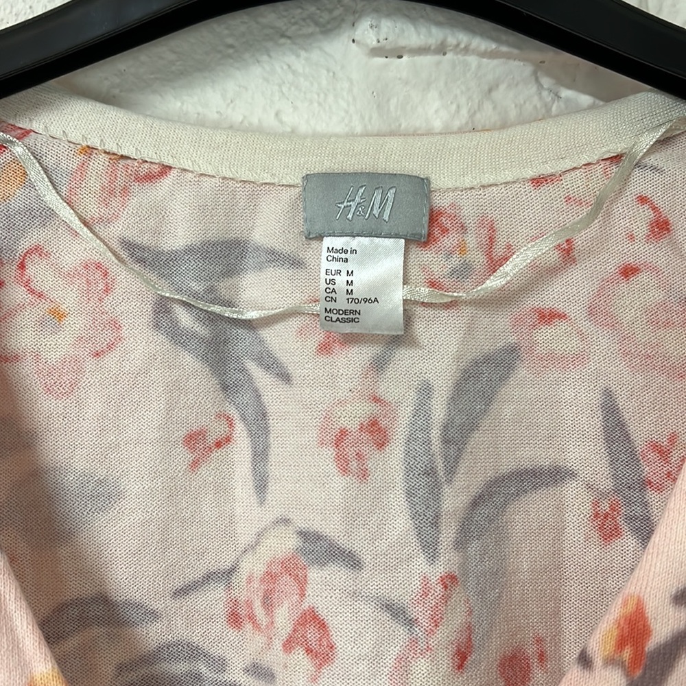 H&M Floral 100% Cotton Button Up Cardigan - Picture 2 of 8